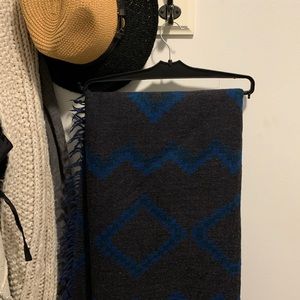 Diamond Mosaic Blanket Scarf